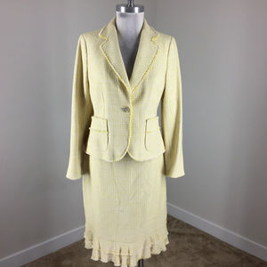 Ann Taylor 8 Yellow beige Tweed Skirt Suit Flounce